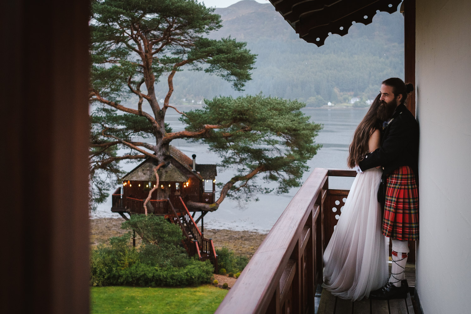 Intimate Lodge on Loch Goil Elopement